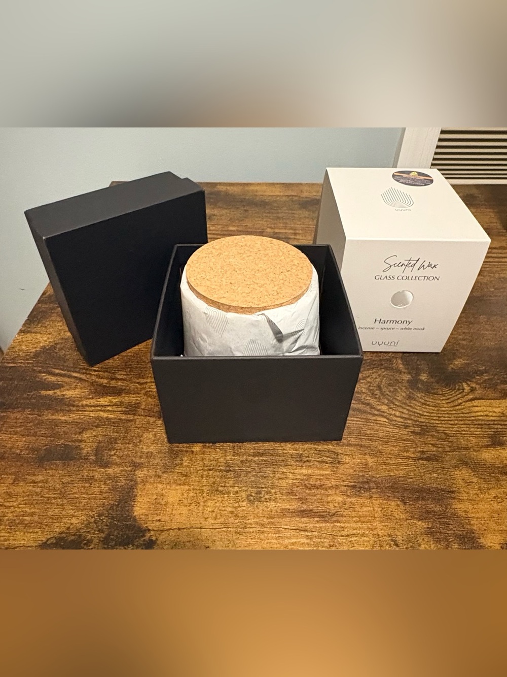 Uyuni Harmony Scented Candle in Gray Ribbed Glass Flameless